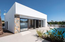 Single-storey villas with a swimming pool, Los Alcazares, Spain for 450,000 €