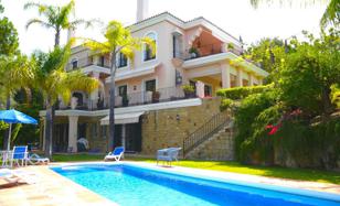 4-bedroom villa 492 m² in Malaga for 3,158,000 €