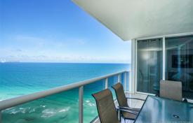 Stylish flat with ocean views in a residence on the first line of the beach, Sunny Isles Beach, Florida, USA for $1,299,000