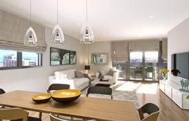 New four-bedroom apartment in a building with swimming pools, Badalona, ​​Barcelona, ​​Spain for 456,000 €