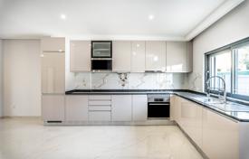 Luxurious T5 Duplex Apartment for 457,000 €