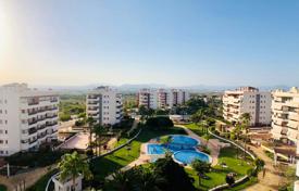 Two-bedroom apartment 900 m from the beach, Arenales del Sol, Alicante, Spain for 150,000 €