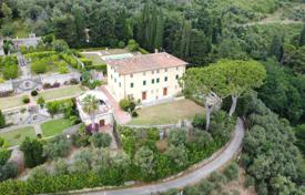 Villa – Pietrasanta, Tuscany, Italy. Price on request