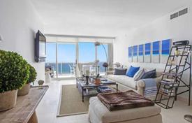 Apartment with ocean view, in a new condominium with swimming pool, tennis court and gym, Miami Beach, Florida for $1,799,000