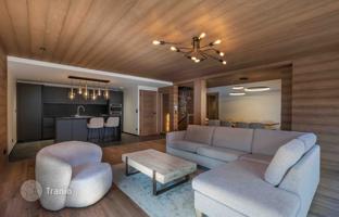 4-bedroom apartment in new building 160 m² in Les Allues for 4,000,000 €