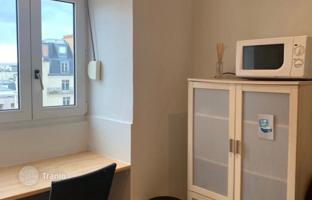 Renovated studio apartment just steps from the metro station, ХV arrondissement of Paris, France. Price on request