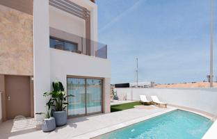 3-bedroom villa 110 m² in Los Alcazares for 645,000 €