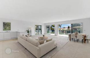 5-bedroom cottage in Cavalaire-sur-Mer for 1,975,000 €