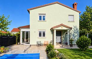 4-bedroom house 170 m² in Umag for 660,000 €
