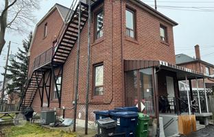 11-bedroom house in York for C$1,114,000