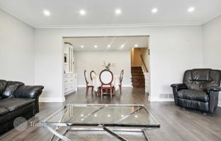 11-bedroom house in North York for C$1,661,000