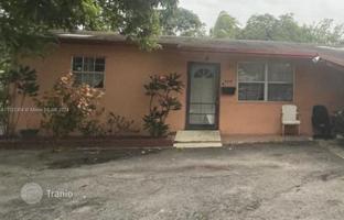 4-bedroom house 189 m² in Lauderdale Lakes for $500,000