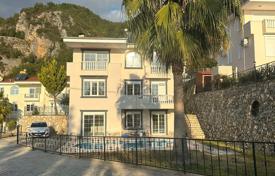 Triplex villa with swimming pool for $892,000