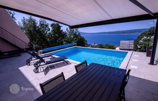 6-bedroom house 352 m² in Crikvenica for 860,000 €