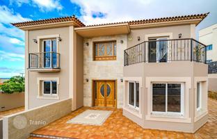 5-bedroom villa 383 m² in Garachico for 765,000 €