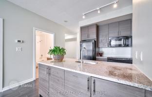 5-bedroom apartment in North York for C$898,000