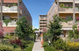 Different apartments with balconies in a new residence, in the heart of Trévoux, France for 274,000 €