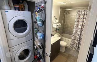 4-bedroom apartment in The Queensway for C$781,000
