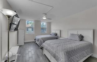 2-bedroom apartments in condo 111 m² in Hillsboro Beach for $540,000