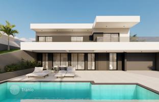 3-bedroom villa 280 m² in Pareklisia for 1,250,000 €