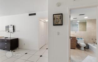 2-bedroom apartments in condo 126 m² in Collins Avenue for $849,000