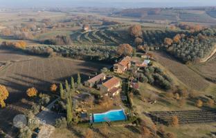 10-bedroom country house 1,049 m² in Montepulciano for 980,000 €