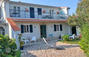 3-bedroom cottage 132 m² in Tivat city for 420,000 €
