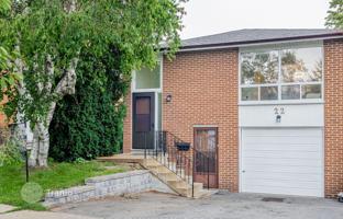 12-bedroom townhouse in Scarborough for C$1,547,000