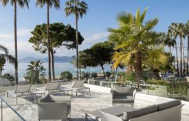 5-bedrooms apartment in Boulevard de la Croisette, France for 15,000 € per week