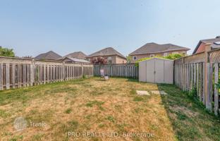 8-bedroom house in North York for C$1,898,000