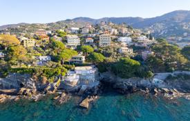 Wonderful Villa with sea access and garden — Recco, Liguria. Price on request