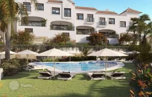 3-bedroom townhouse 244 m² in Estepona for 470,000 €