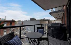 Apartment – Richmond Street West, Old Toronto, Toronto,  Ontario,   Canada for C$903,000