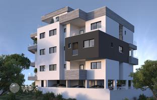 2-bedroom penthouse 121 m² in Kato Polemidia for 470,000 €