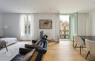 3-bedroom apartment 207 m² in Barcelona for 1,650,000 €