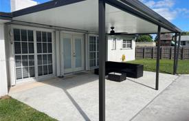 Townhome – Homestead, Florida, USA for $675,000