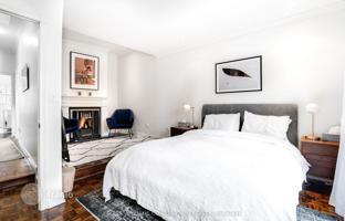 5-bedroom townhouse in Old Toronto for C$2,140,000