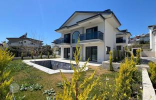 4-bedroom villa 200 m² in Fethiye for 22,476,000 TRY