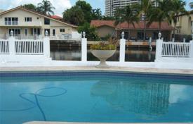 Comfortable villa with a backyard, a swimming pool, a relaxation area and two garages, Miami Beach, USA for $1,950,000