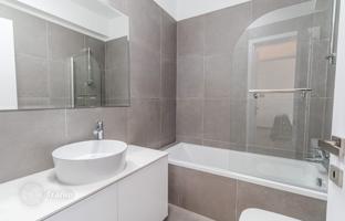 2-bedroom penthouse in Coral Bay for 341,000 €