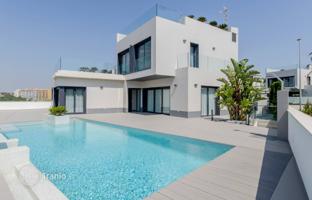 3-bedroom villa 319 m² in Campoamor for 1,195,000 €