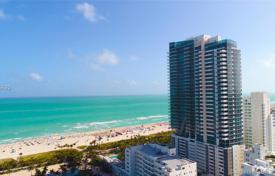 Comfortable flat with ocean views in a residence on the first line of the beach, Miami Beach, Florida, USA for $2,675,000