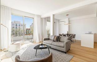 Stylish and sunny 3-bedroom apartment in Nice, France for 998,000 €
