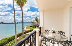 Cosy flat with ocean views in a residence on the first line of the beach, Fisher Island, Florida, USA for 1,769,000 €