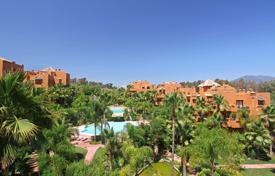 Apartments for sale in Marbella. Remarkable Garden Level Apartment, La Alzambra Hill Club, Nueva Andalucía (Marbella) Apartments for sale in Marbella. Remarkable Garden Level Apartment, La Alzambra Hill Club, Nueva Andalucía (Marbella)