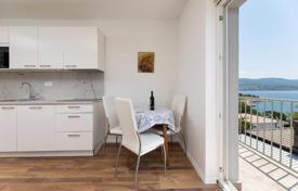 NOVI VINODOLSKI (surroundings) — villa 50m from the sea with swimming pool and garage for 900,000 €