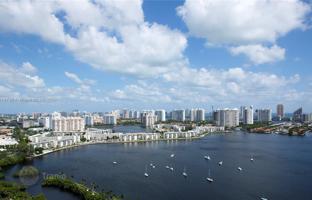 3-bedroom apartments in condo 200 m² in North Miami Beach for $1,670,000