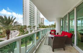 Modern apartment with city views in a residence on the first line of the beach, Aventura, Florida, USA for $1,190,000