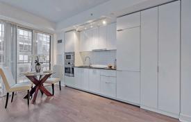 Apartment – Bay Street, Old Toronto, Toronto,  Ontario,   Canada for C$812,000