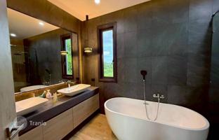 5-bedroom villa 330 m² in Pattaya for $462,000